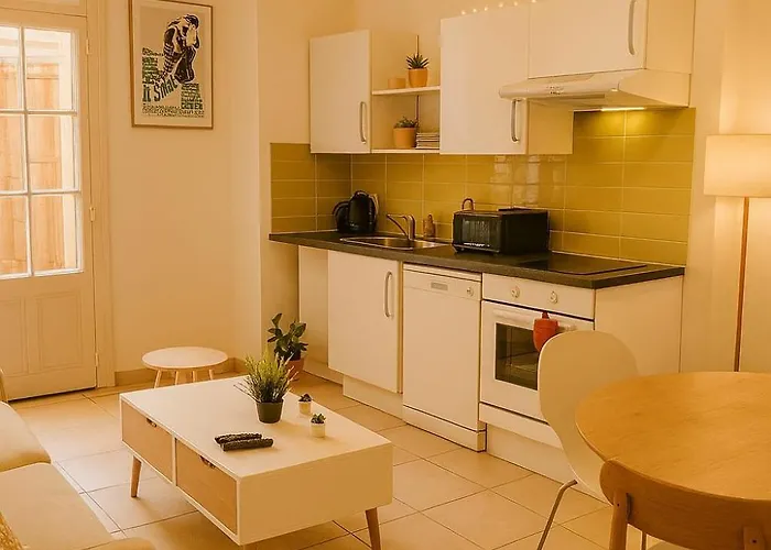 Apartment Terrasse Privee - 4 Voyageurs - Proche Cite De